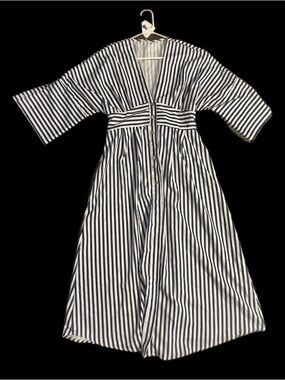 NWT Boutique Striped Gold Button-Front Midi Dress in Navy and White Size Medium